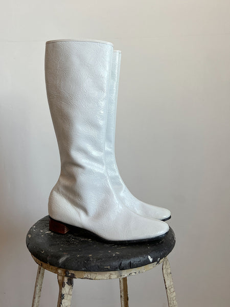 Vintage 1960's Mod White Tall Boots, Women's 8 -9 US