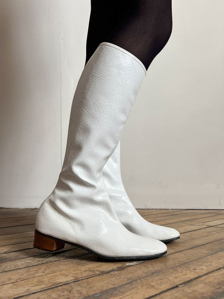 Vintage 1960's Mod White Tall Boots, Women's 8 -9 US