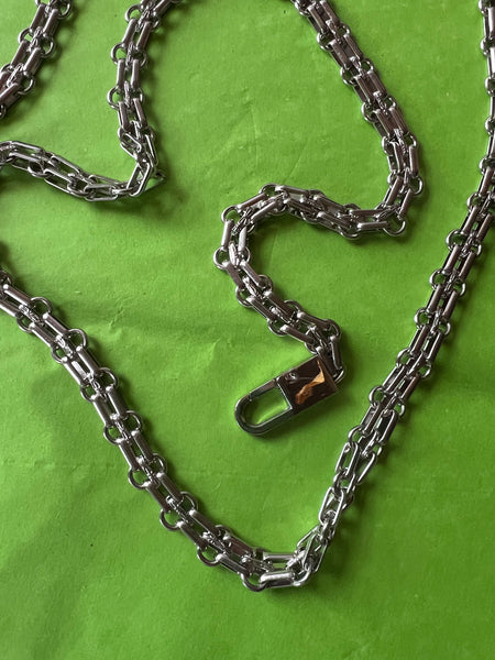 Vintage 1990's - Y2K Chain Belt