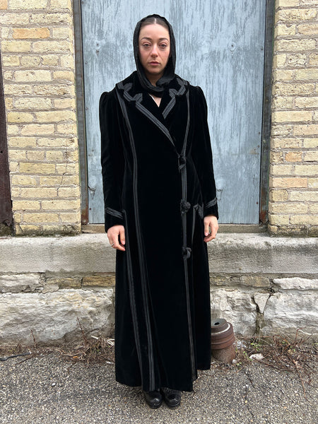 Antique Edwardian Era Women's Dramatic Black Floor Length Coat