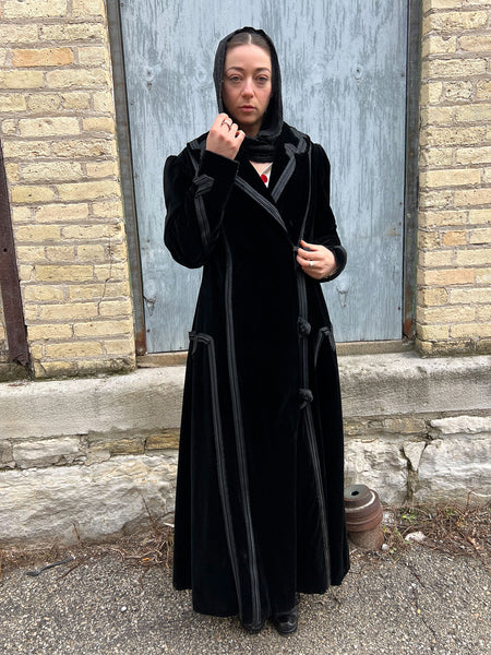 Antique Edwardian Era Women's Dramatic Black Floor Length Coat