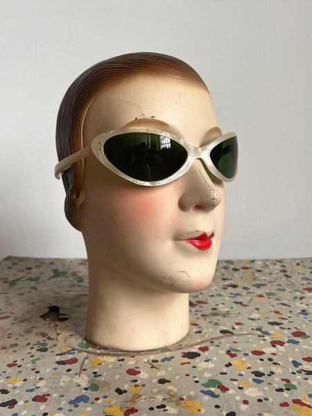 Vintage 1950s 1960s Futuristic Italian White Sunglasses with Glass Lenses