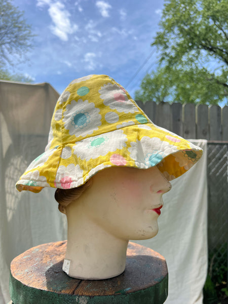 Vintage 1960’s - 1970’s Floral Cotton Summer Sun Hat
