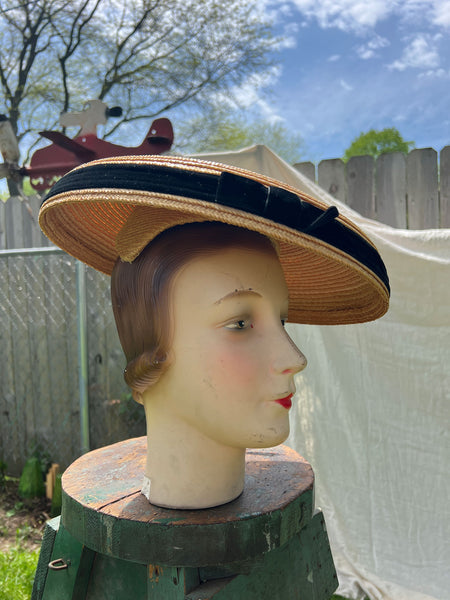 Vintage 1940's - 50's Flying Saucer Hat