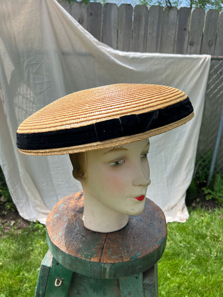 Vintage 1940's - 50's Flying Saucer Hat
