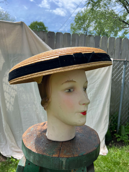 Vintage 1940's - 50's Flying Saucer Hat