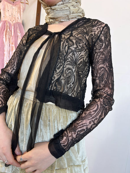 Antique Black Long Sleeved Floral Lace Top