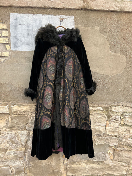 Antique Edwardian Era Fur and Lamé Velvet Coat
