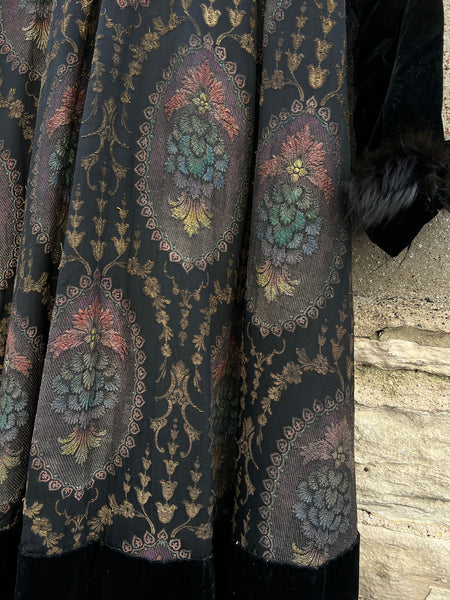 Antique Edwardian Era Fur and Lamé Velvet Coat