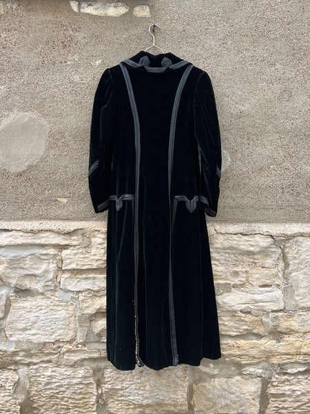 Antique Edwardian Era Women's Dramatic Black Floor Length Coat