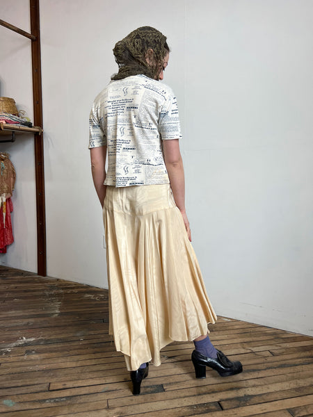 Vintage 1970's Newspaper Print T-Shirt