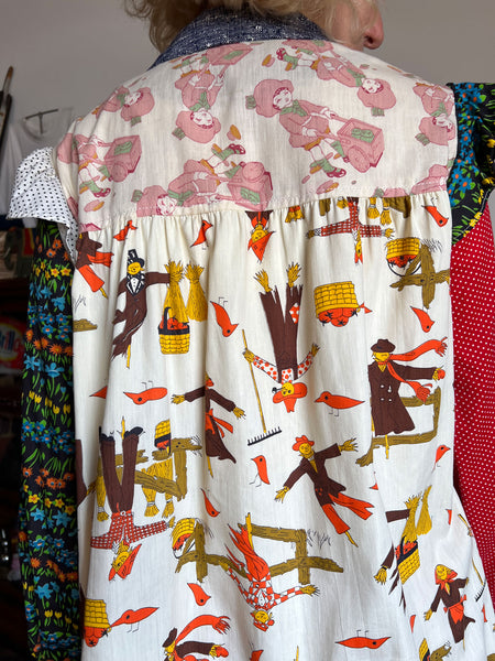 Vintage 1970's Novelty Print Scarecrow Smock